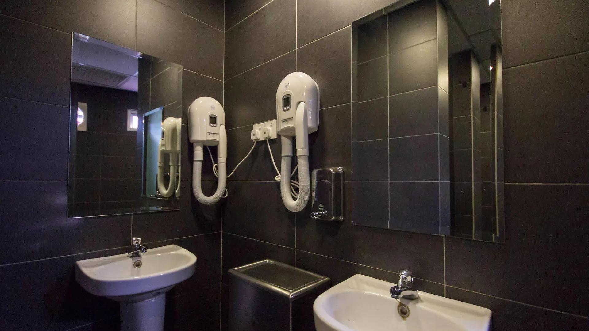 M Qube Hotel Sungai Dua Bukit Capsulehotel